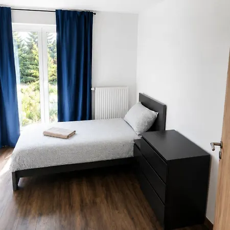 Monteurwohnungen In *