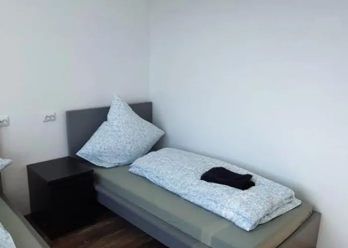 Monteurwohnungen In 아파트 Markranstädt